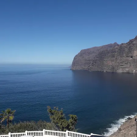 Los Gigantes In Front Of Sea Acantilado de los Gigantes Exterior photo