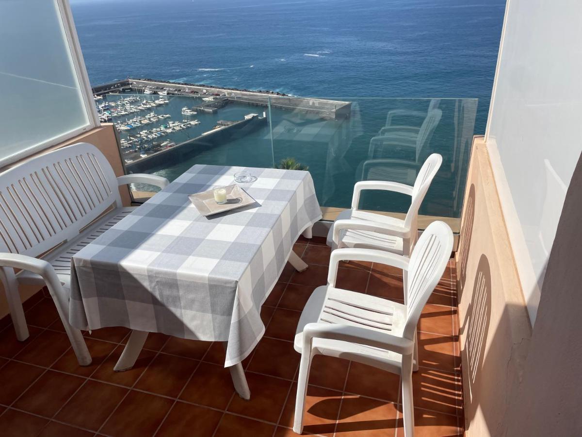 Apartment Gigantes In Front Of Sea